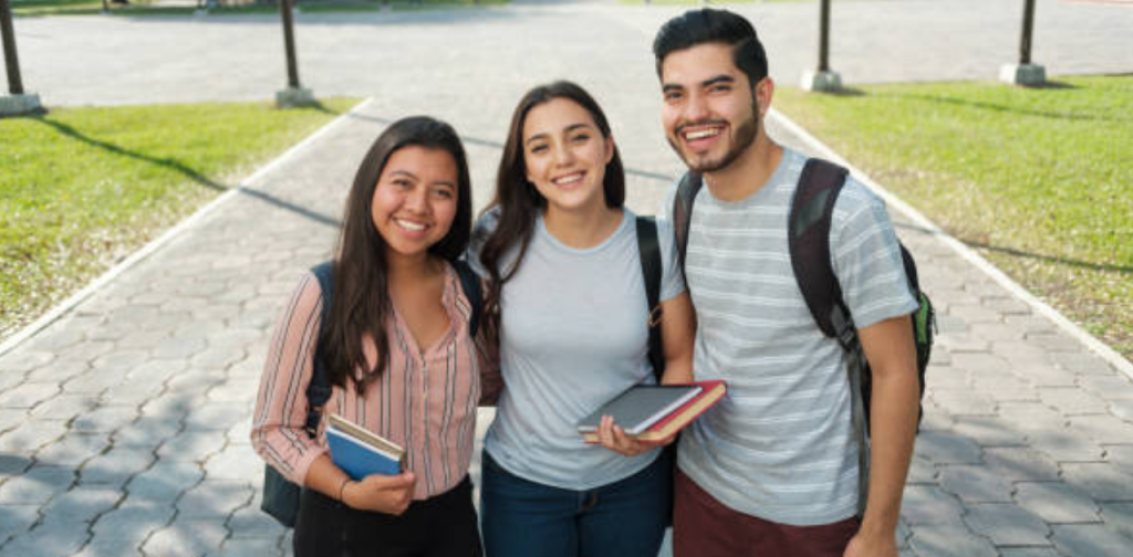 Nueva beca de 6 mil pesos para universitarios